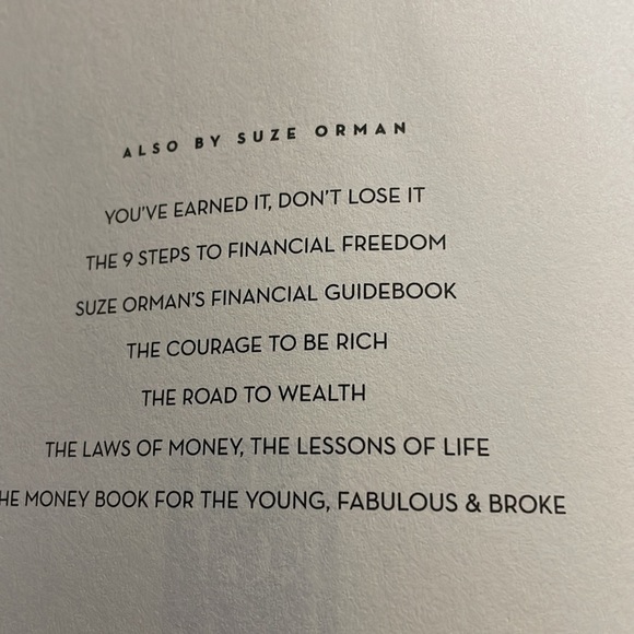 Suze Orman WOMEN & MONEY book - Picture 4 of 5